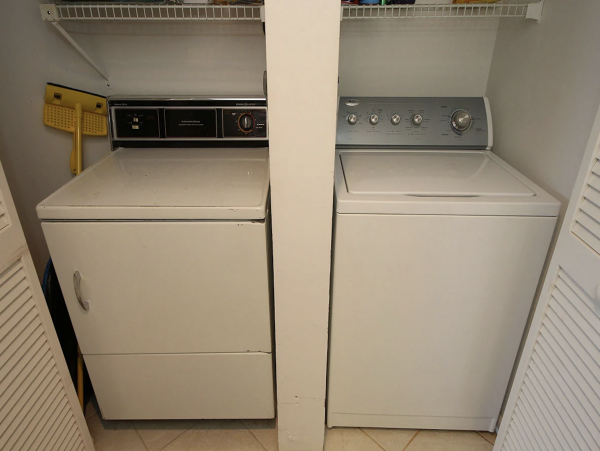 Two Bedroom Vacation Condo in Naples Sleeps Six Guests